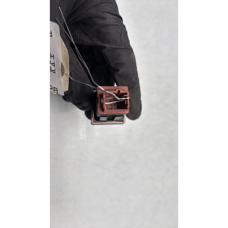 Bouton de warning PEUGEOT PARTNER 2 Photo n°3