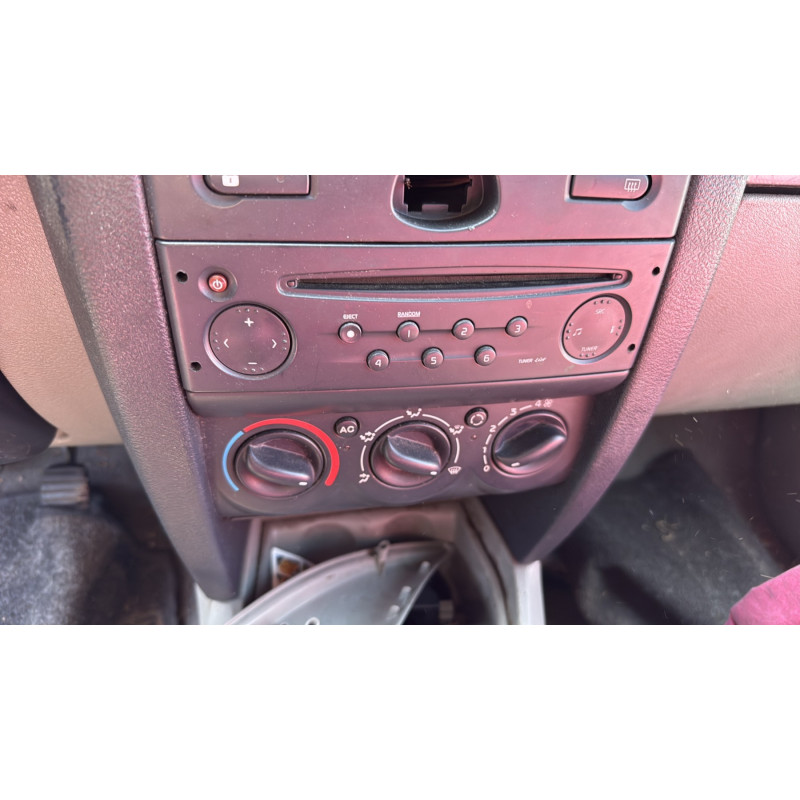 Porte arriere droit RENAULT CLIO 2 Photo n°18