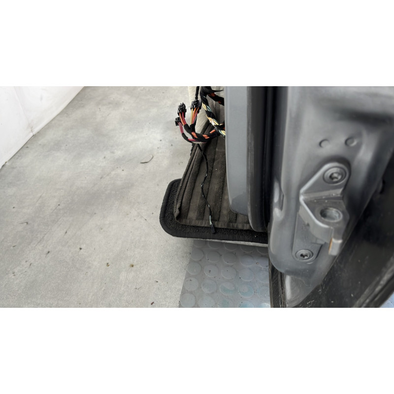 Porte avant gauche MERCEDES CLASSE M 164 Photo n°4