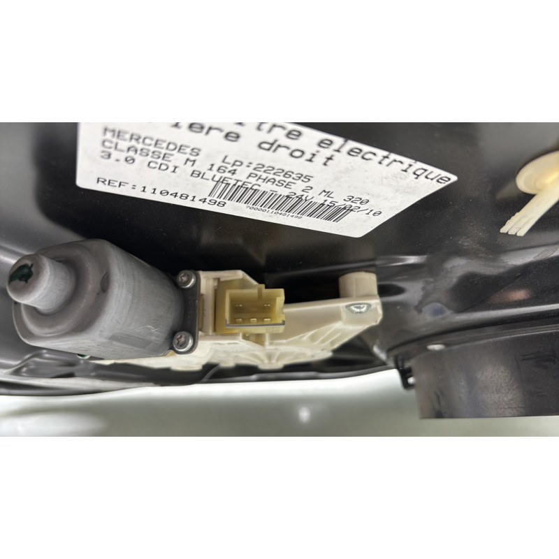 Leve vitre electrique arriere droit MERCEDES CLASSE M 164 Photo n°3