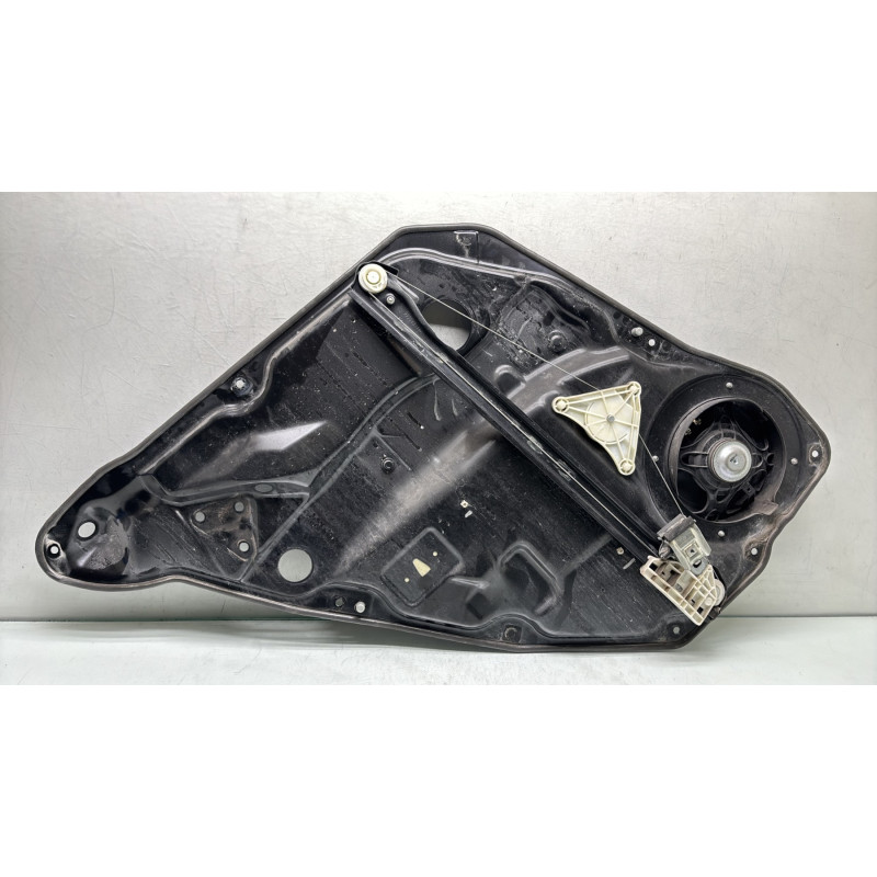 Leve vitre electrique arriere droit MERCEDES CLASSE M 164 Photo n°4