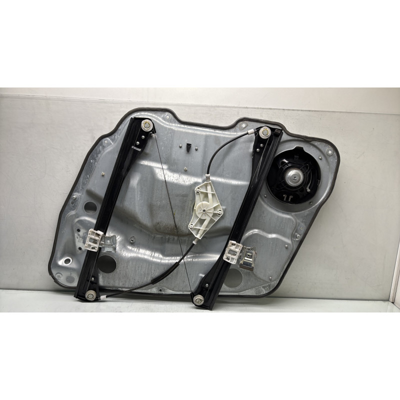 Leve vitre electrique arriere gauche MERCEDES CLASSE M 164 Photo n°4