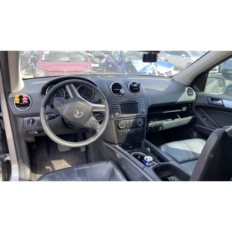 Cremaillere assistee MERCEDES CLASSE M 164 Photo n°19