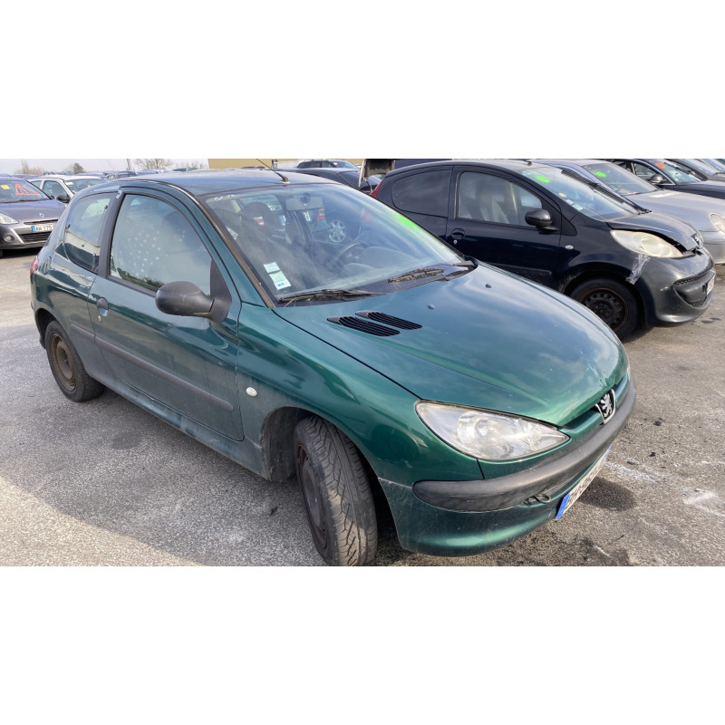 Pare choc avant PEUGEOT 206 Photo n°8