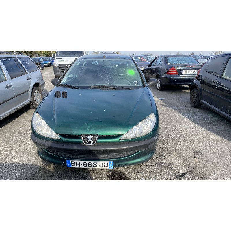 Pare choc avant PEUGEOT 206 Photo n°14