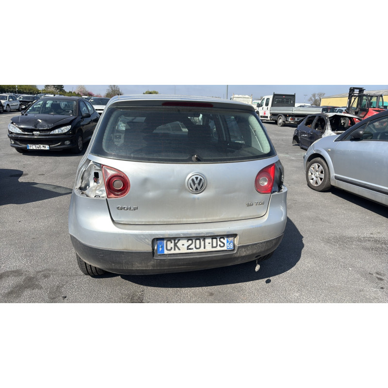 Vitre avant gauche VOLKSWAGEN GOLF 5 Photo n°9
