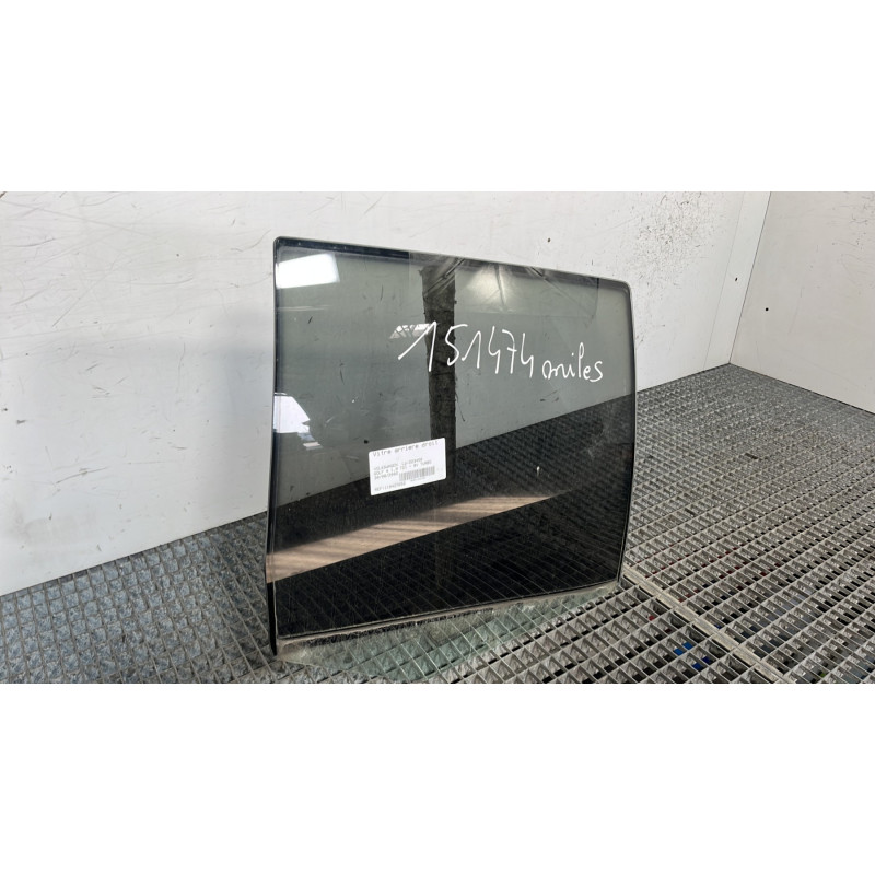 Vitre arriere droit VOLKSWAGEN GOLF 4 Photo n°3