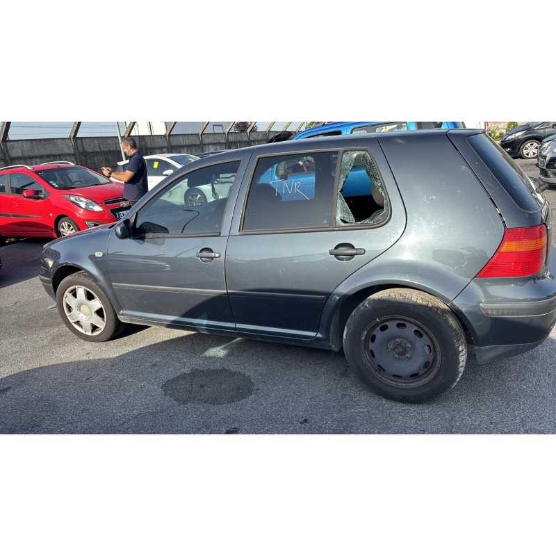 Vitre arriere droit VOLKSWAGEN GOLF 4 Photo n°10