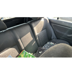 Vitre arriere droit VOLKSWAGEN GOLF 4