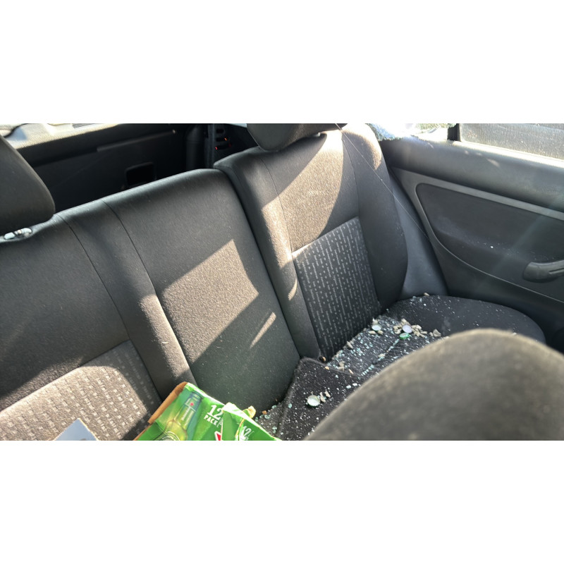 Vitre arriere droit VOLKSWAGEN GOLF 4 Photo n°16