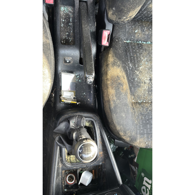 Vitre arriere droit VOLKSWAGEN GOLF 4 Photo n°18