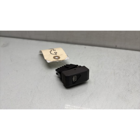 Commande degivrage lunette arriere RENAULT CLIO 1 Photo n°1