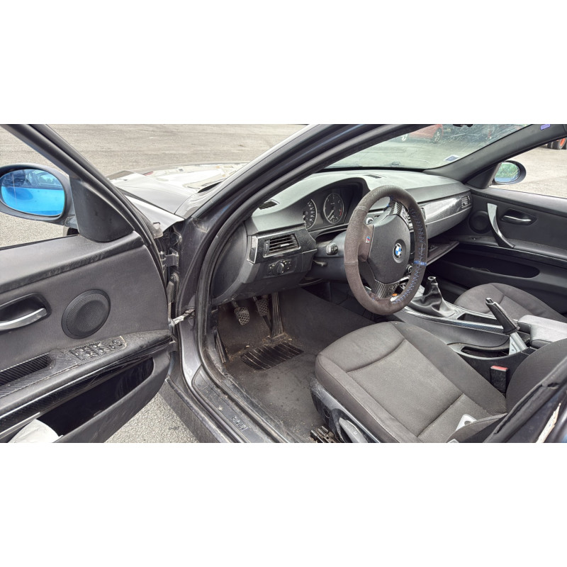 Porte avant gauche BMW SERIE 3 E91 Photo n°15