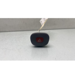 Bouton de warning RENAULT CLIO 2 Photo n°1