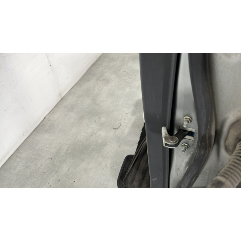 Porte arriere gauche TOYOTA VERSO Photo n°4