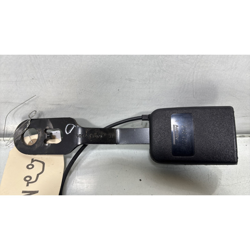 Attache ceinture avant droit PEUGEOT 207 Photo n°3