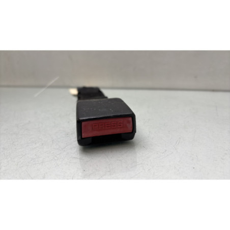 Attache ceinture arriere gauche PEUGEOT 206