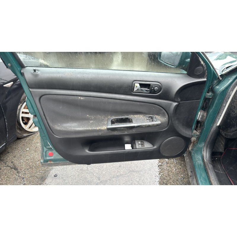Calandre VOLKSWAGEN PASSAT 4 Photo n°13