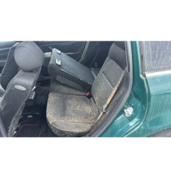 Calandre VOLKSWAGEN PASSAT 4