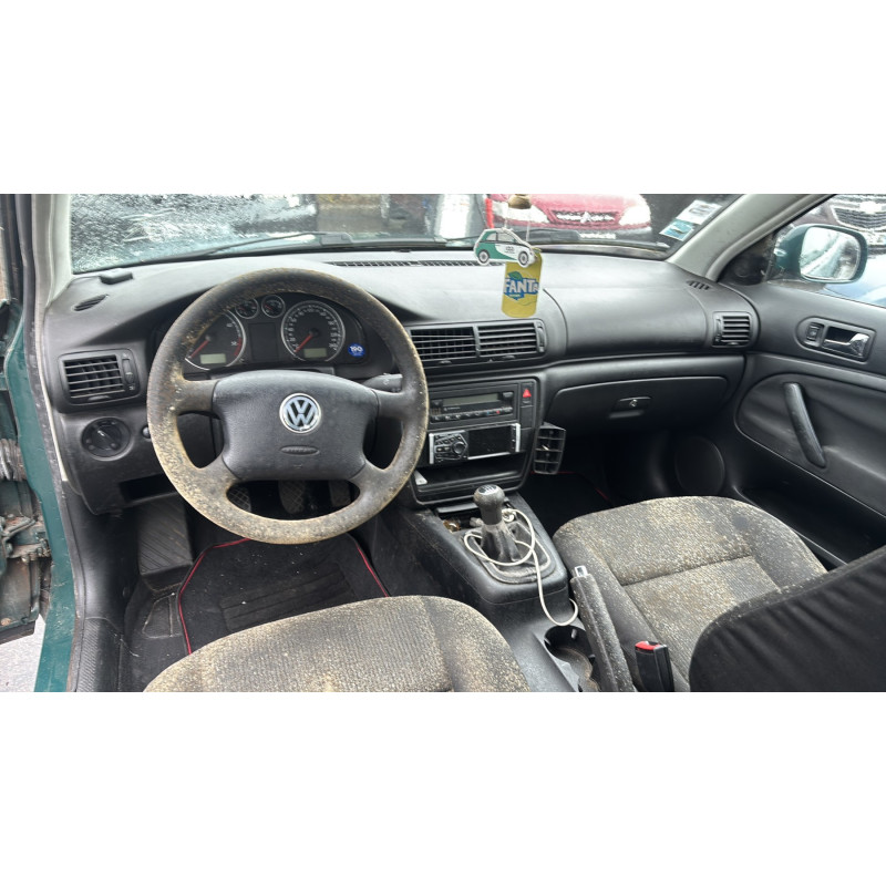 Calandre VOLKSWAGEN PASSAT 4 Photo n°18