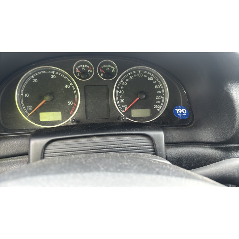 Calandre VOLKSWAGEN PASSAT 4 Photo n°20