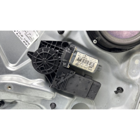 Leve vitre electrique avant droit VOLKSWAGEN PASSAT 4