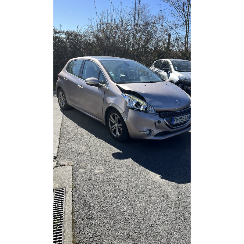 Plage arriere PEUGEOT 208 1 Photo n°6