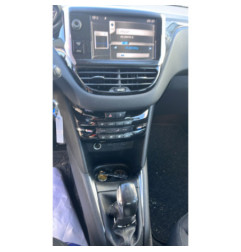 Plage arriere PEUGEOT 208 1