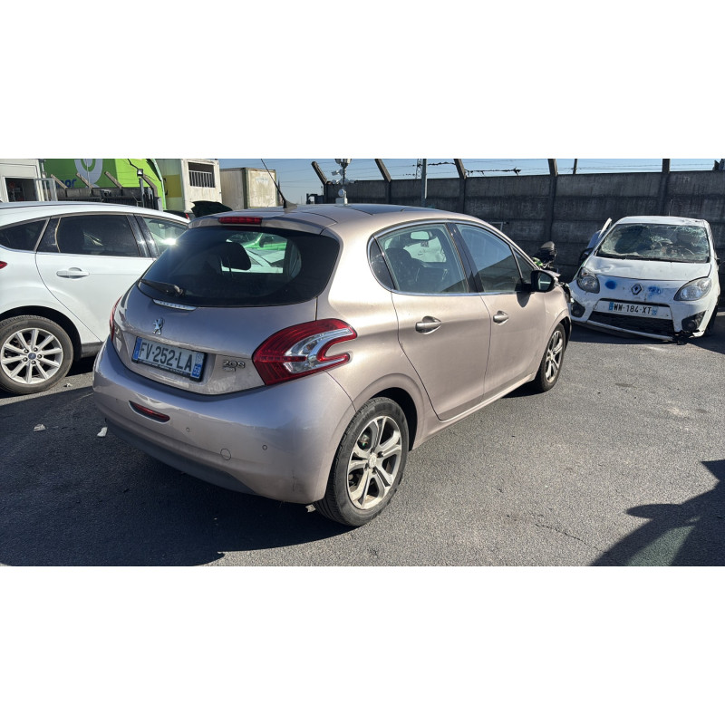 Plage arriere PEUGEOT 208 1 Photo n°19