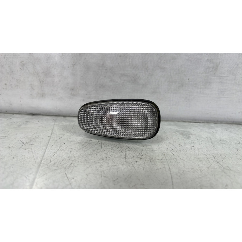 Repetiteur clignotant avant droit  (Feux) OPEL ASTRA G Photo n°1