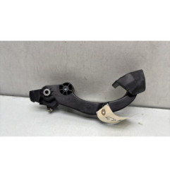 Pedale d'embrayage PEUGEOT 208 1