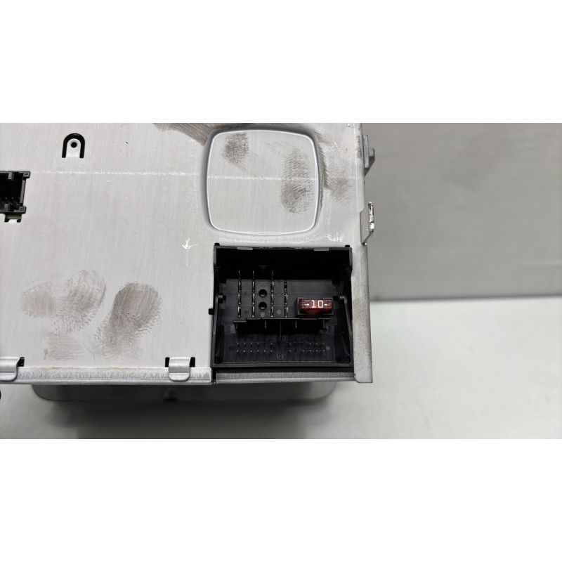 Autoradio d'origine VOLKSWAGEN PASSAT 6 Photo n°4