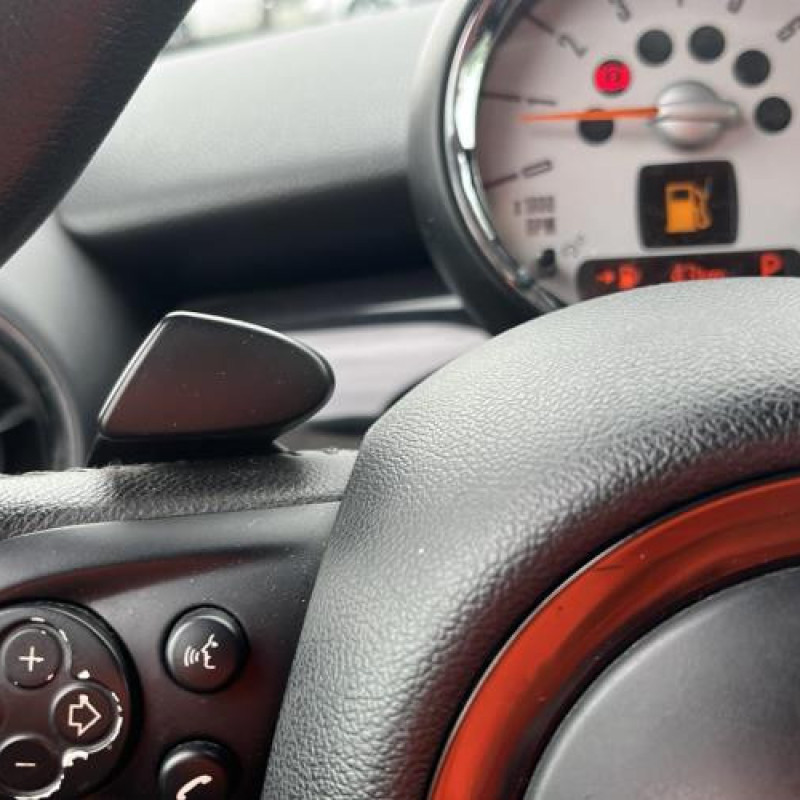 Attache ceinture arriere droit MINI MINI 2 R55 Photo n°14