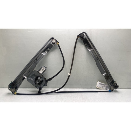 Leve vitre electrique avant droit RENAULT CLIO 3 Photo n°1