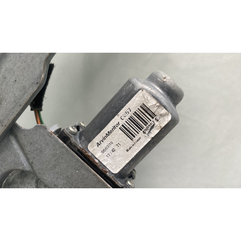 Leve vitre electrique avant droit RENAULT CLIO 3 Photo n°5