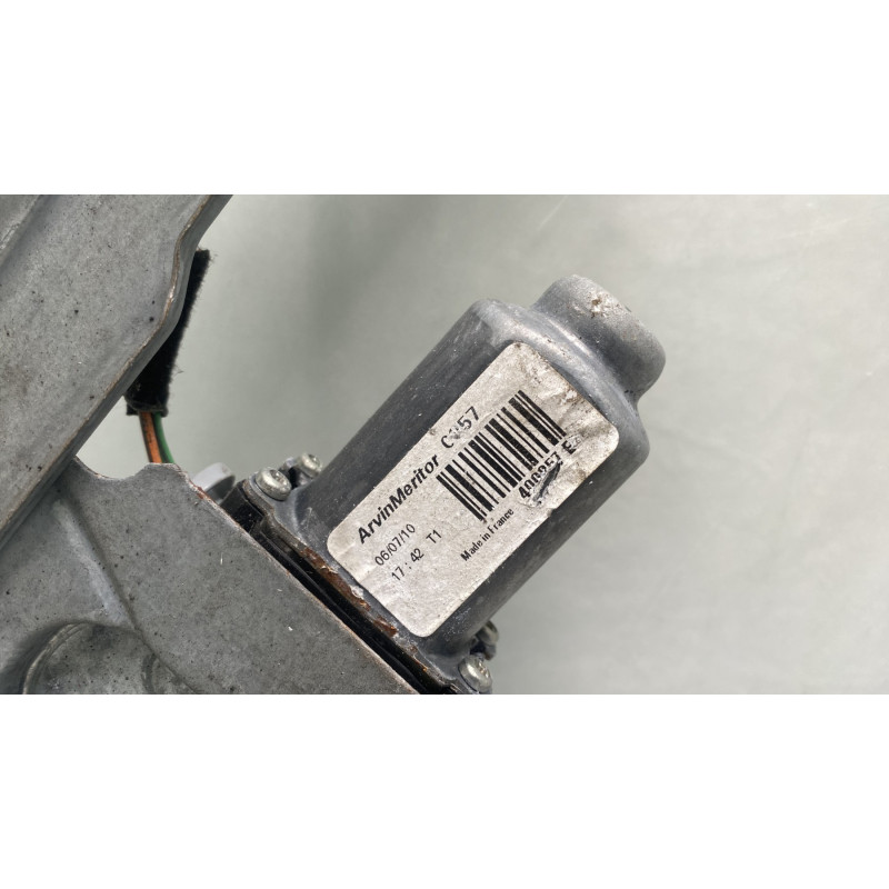 Leve vitre electrique avant droit RENAULT CLIO 3 Photo n°6