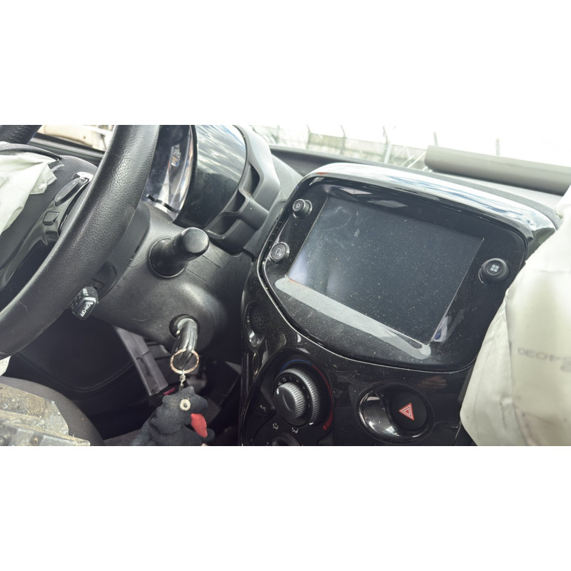 Lunette arriere CITROEN C1 2 Photo n°14