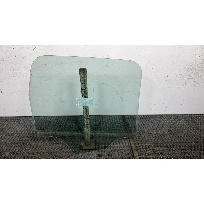 Vitre arriere gauche CITROEN C3 PICASSO Photo n°4