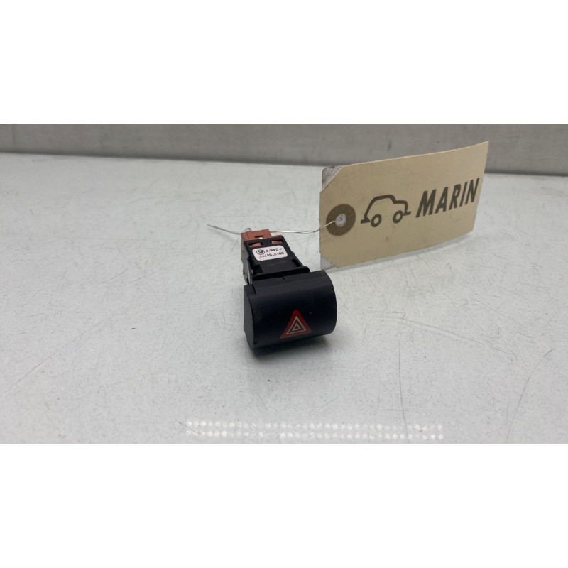 Bouton de warning CITROEN C3 3 Photo n°1
