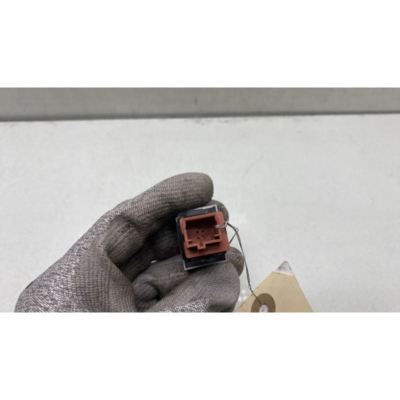 Bouton de warning CITROEN C3 3 Photo n°3
