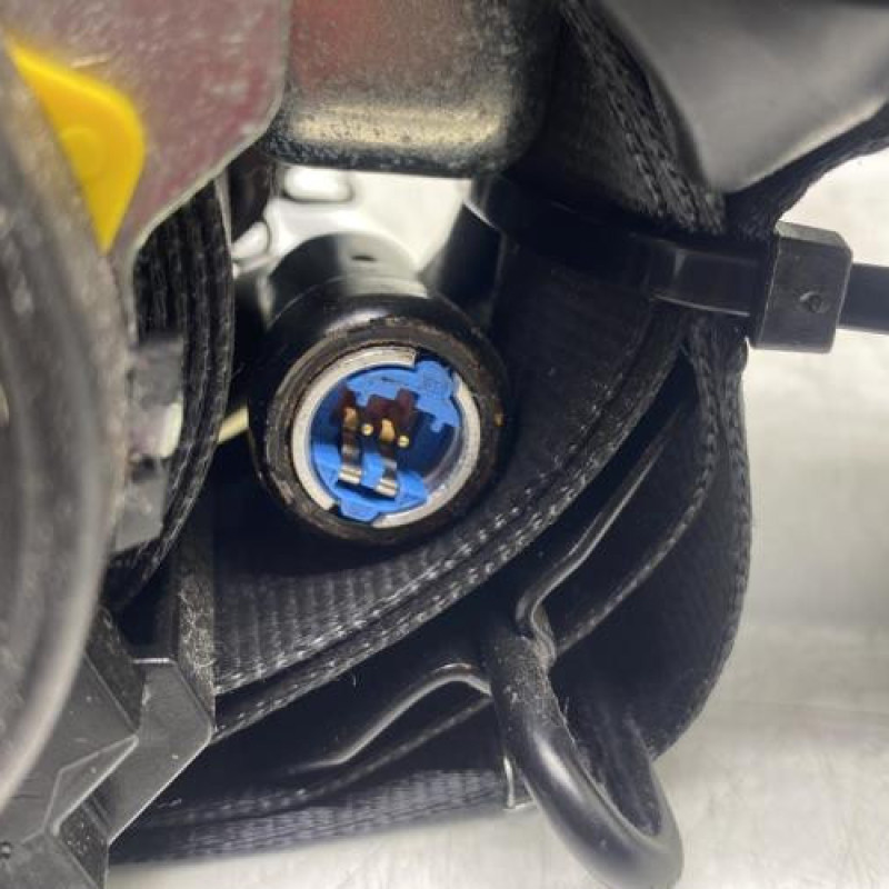 Pretensionneur de ceinture avant gauche RENAULT CLIO 4 Photo n°4