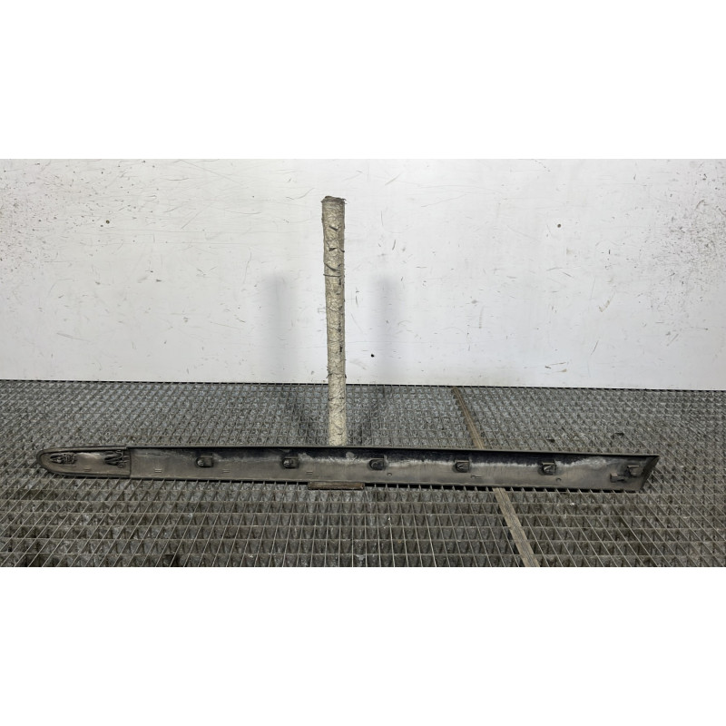 Baguette de porte avant droite RENAULT CLIO 2 Photo n°4