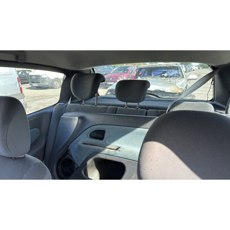 Vitre avant droit RENAULT CLIO 2 Photo n°16
