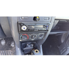 Vitre avant droit RENAULT CLIO 2