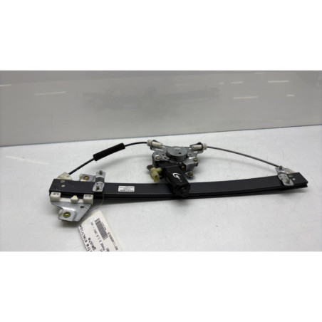 Leve vitre electrique avant gauche HYUNDAI GETZ Photo n°1