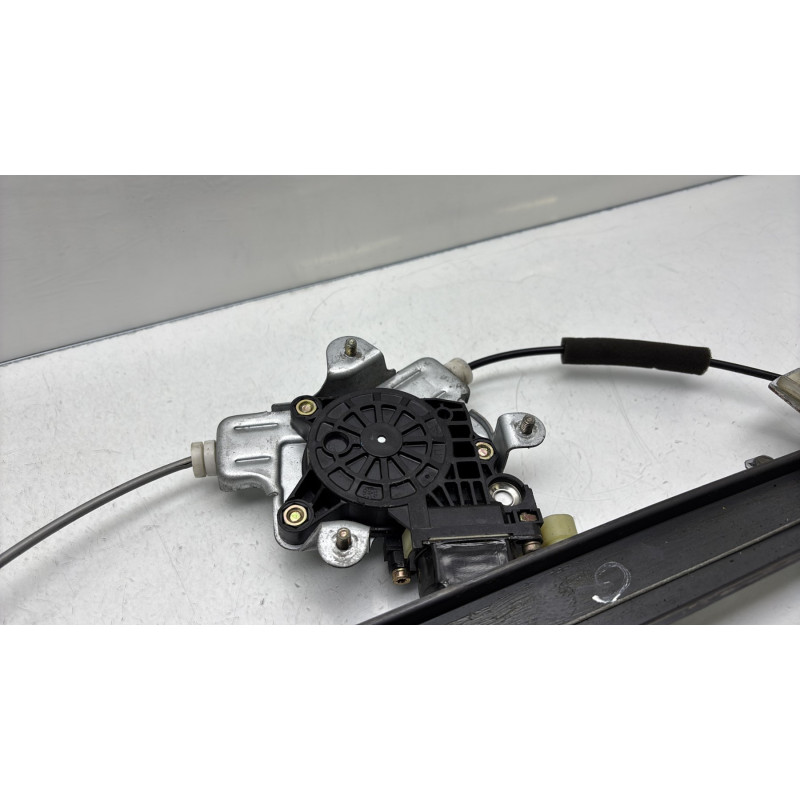 Leve vitre electrique avant gauche HYUNDAI GETZ Photo n°7