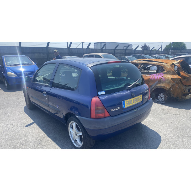Poignee porte avant gauche RENAULT CLIO 2 Photo n°8