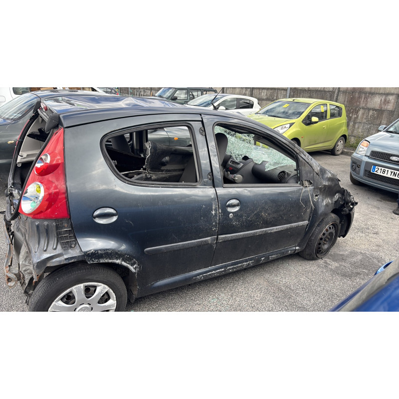 Leve vitre electrique avant gauche PEUGEOT 107 Photo n°10