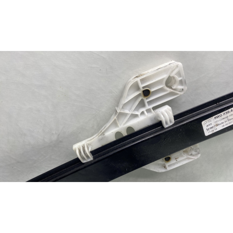 Leve vitre electrique arriere gauche AUDI A4 4 Photo n°4