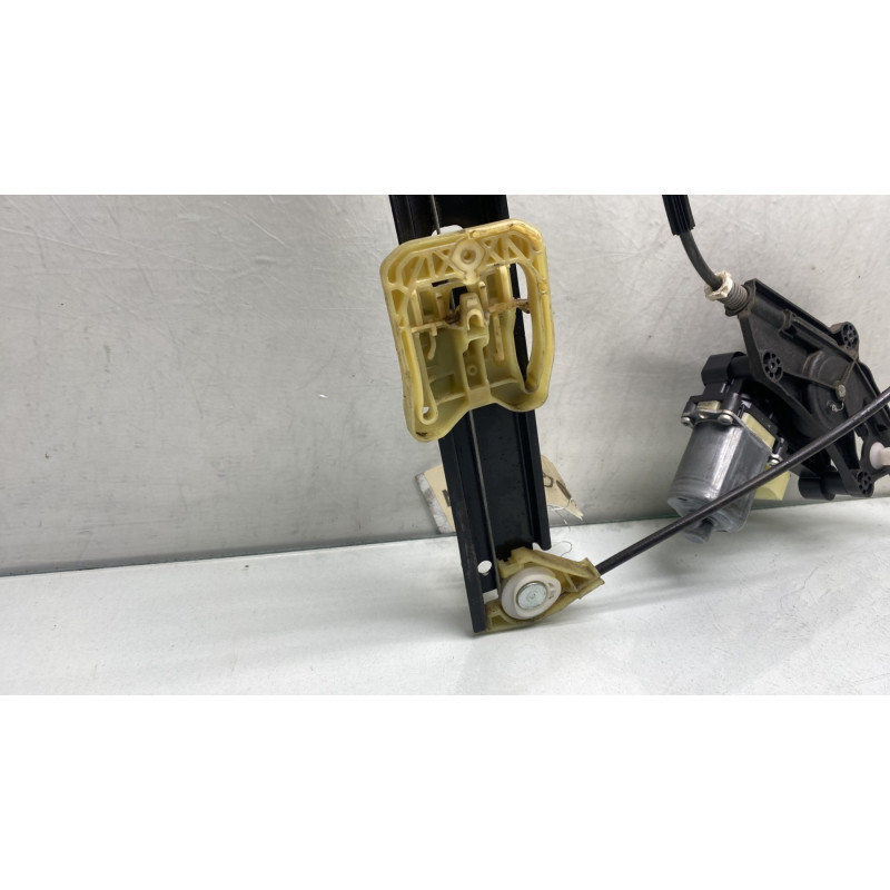 Leve vitre electrique avant droit AUDI A4 4 Photo n°5